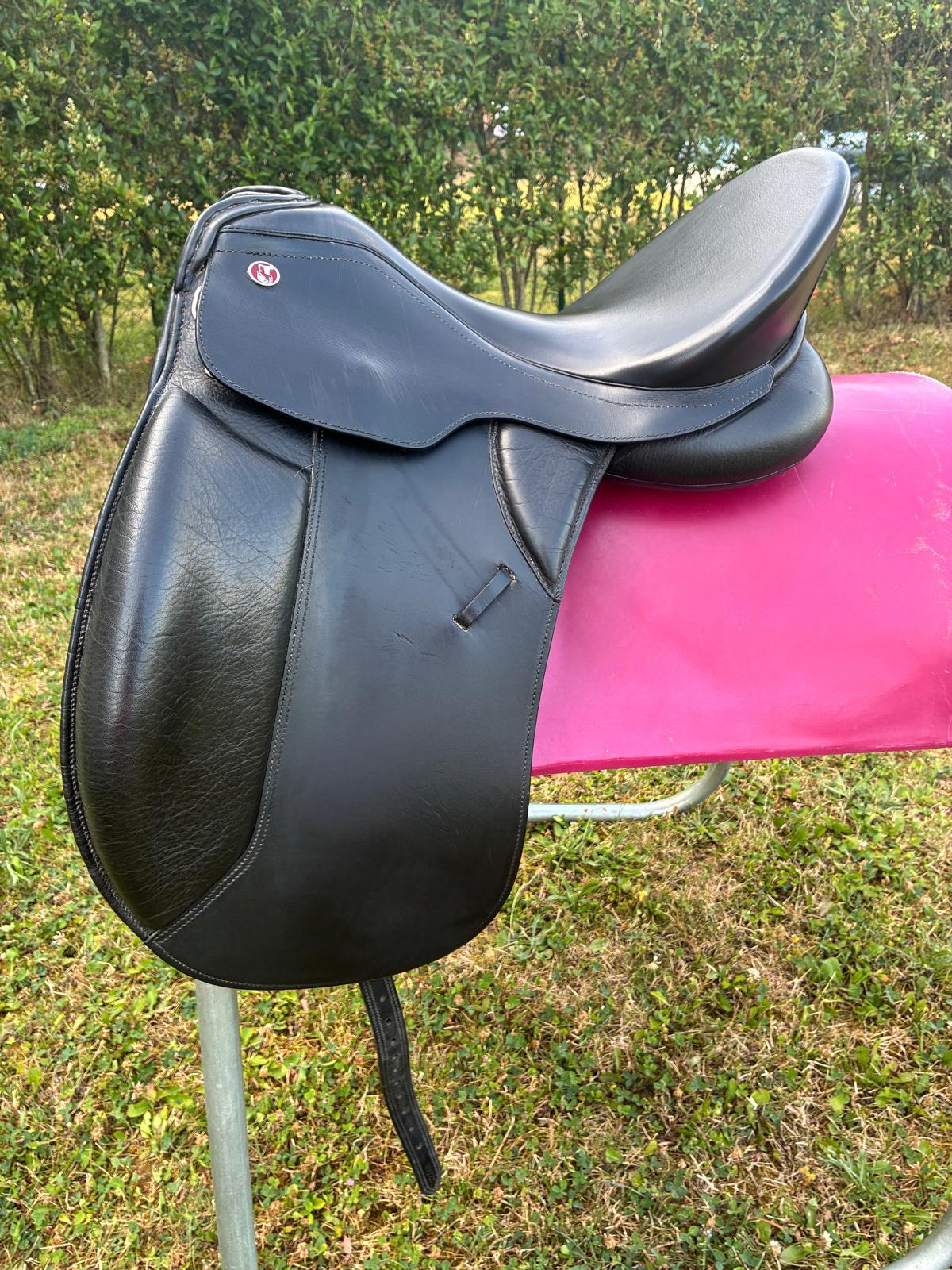 Kieffer Lusitano Evo  17" schwarz Dressursattel, Pferdesattel Shop