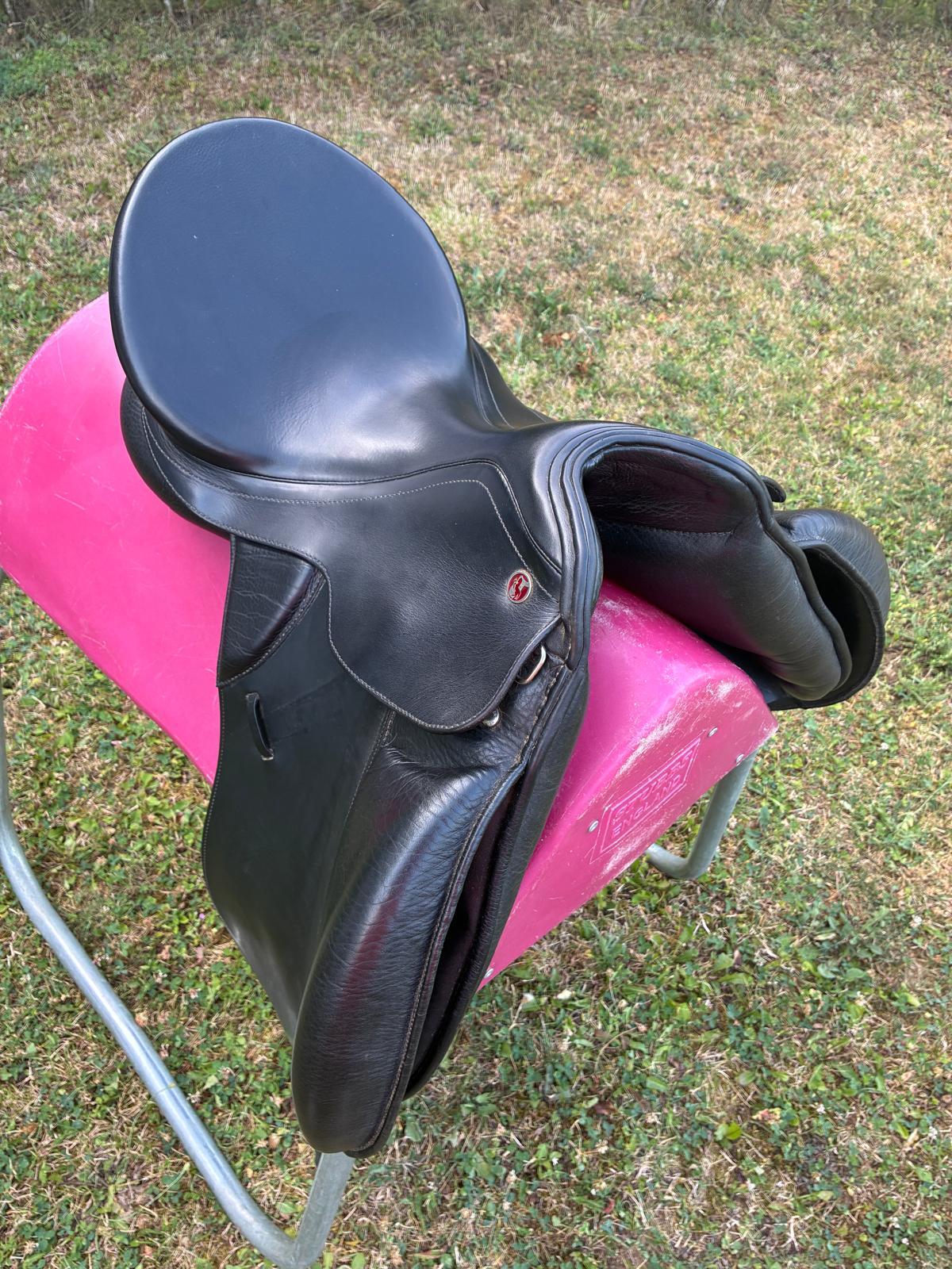 Kieffer Lusitano Evo  17" schwarz Dressursattel, Pferdesattel Shop