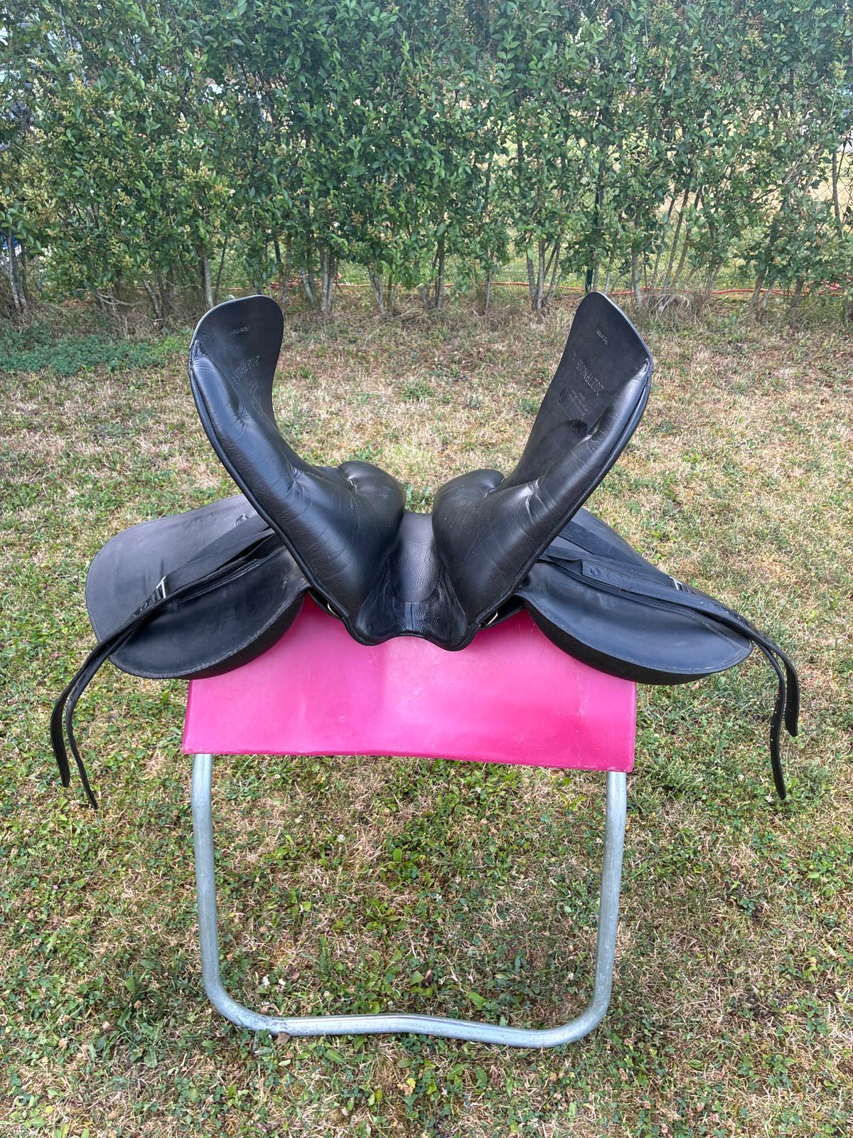 Kieffer Lusitano Evo  17" schwarz Dressursattel, Pferdesattel Shop