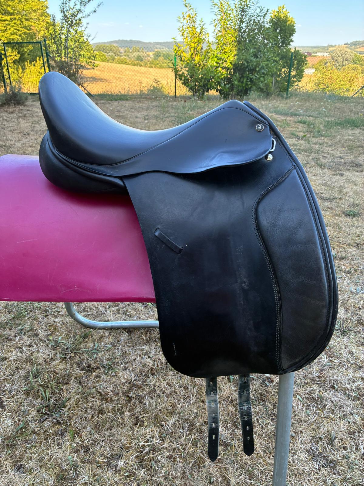 Biemann Riding Bach Dressursattel 17,5" schwarz, Pferdesattel Shop