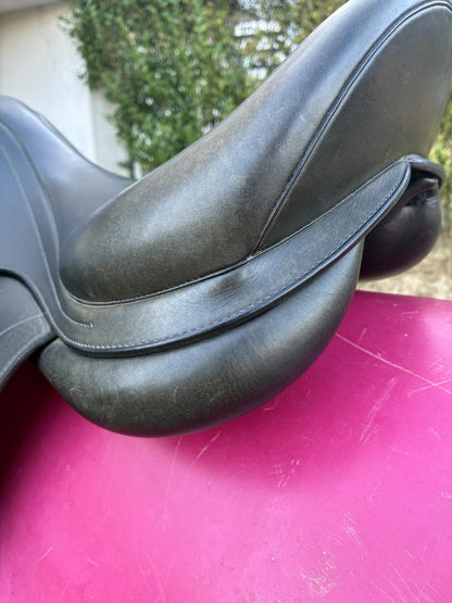 Selleria Equipe Olympia Monoblatt 17,5" Dressursattel