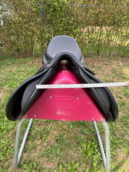 Butet Vielseitigkeitsattel  18" schwarz, Pferdesattel Shop