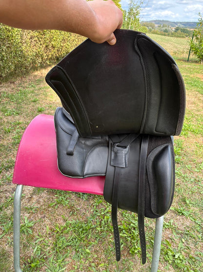 Iberosattel Cordoba 18,5" Dressursattel schwarz, Pferdesattel Shop