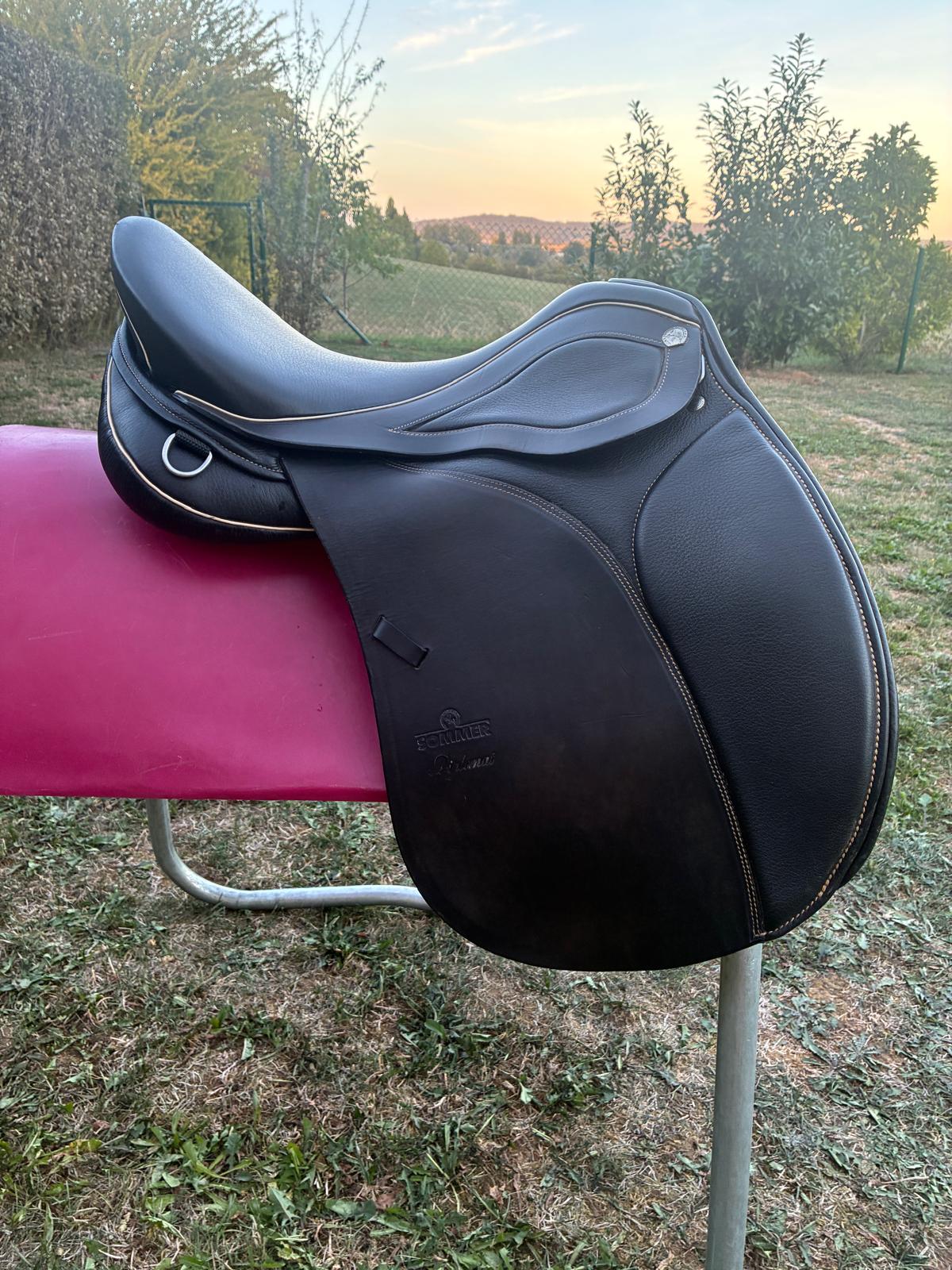 Sommer Diplomat DS  17,5" schwarz Dressursattel, Pferdesattel Shop