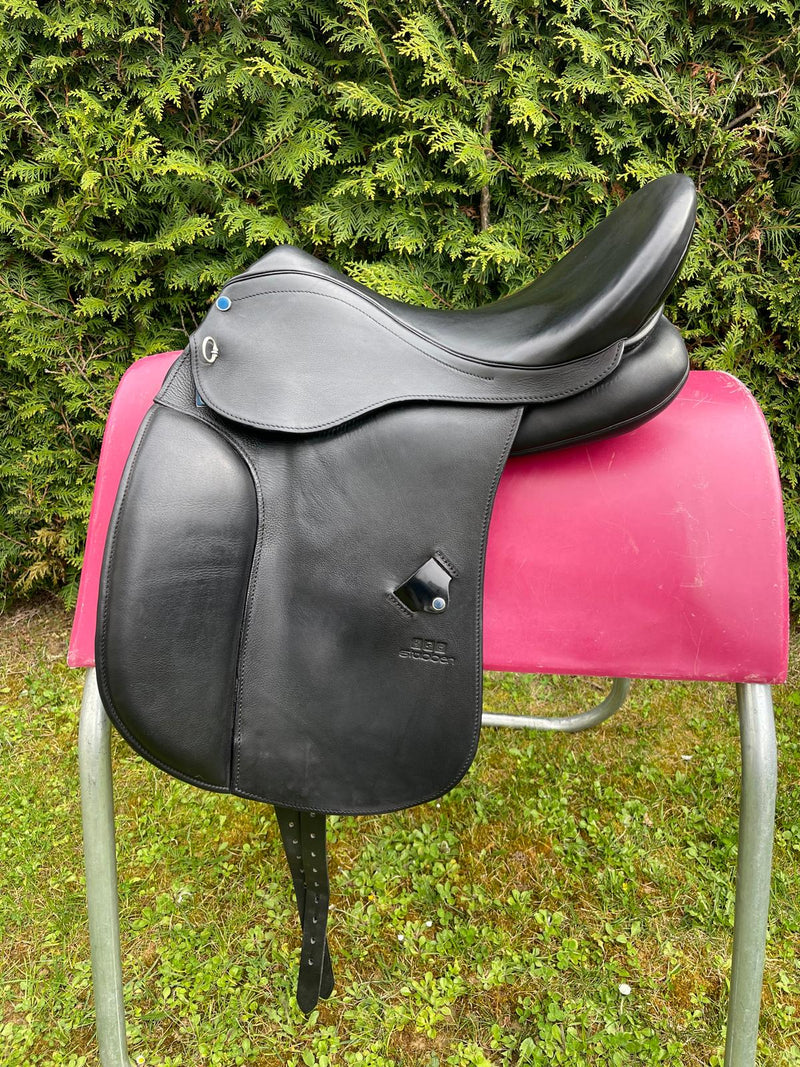 Stübben Virginia schwarz 17" Dressursattel