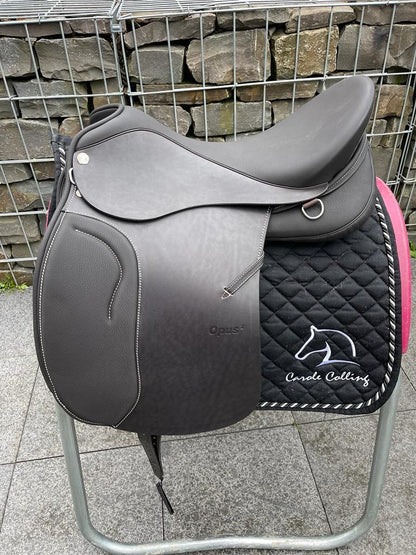 Sommer Opus Dressur 18" Mocca [NEU] - Pferdesattel Shop