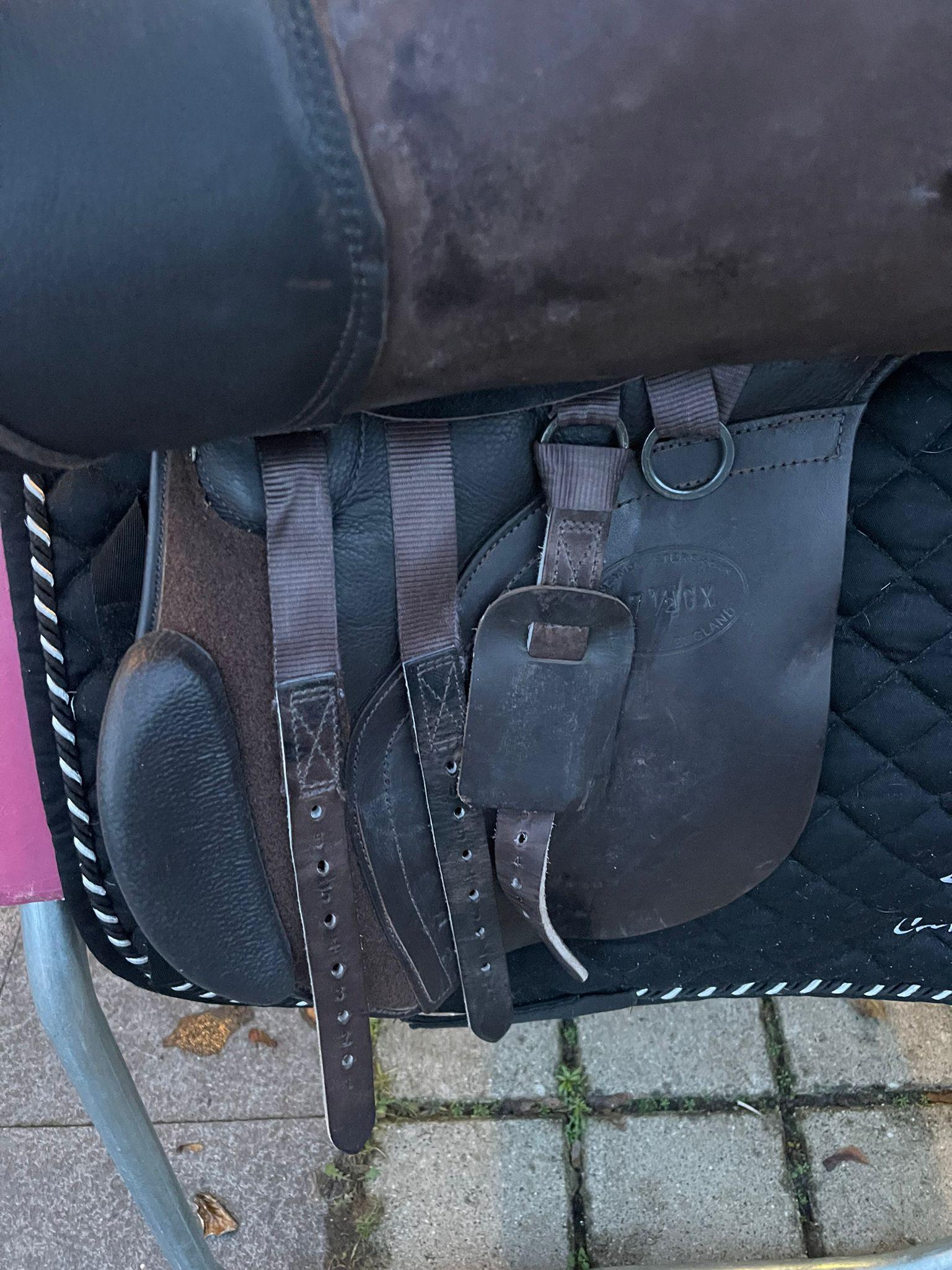 Kent and Masters Vielseitigkeitssattel Mocca 17,5“ - Pferdesattel Shop