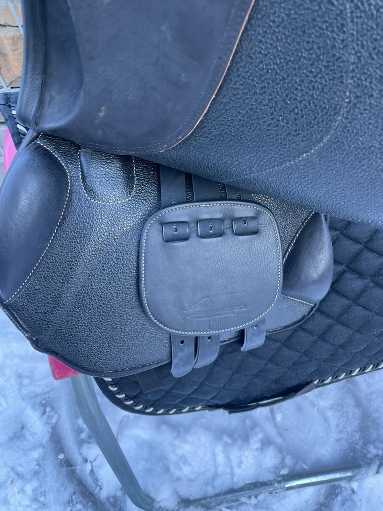 GK Springsattel Schwarz 17,5“ [NEU] - Pferdesattel Shop