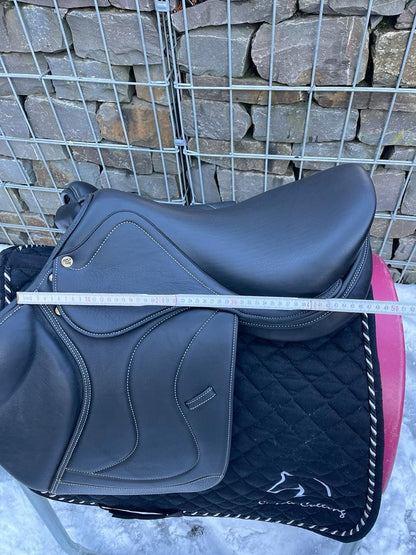 GK Springsattel Schwarz 17,5“ [NEU] - Pferdesattel Shop