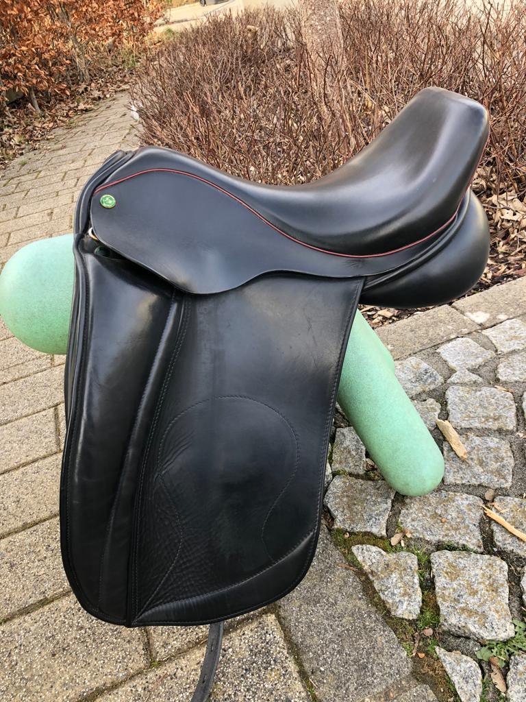 Hulsebos Dynamic 3 17,5" Schwarz Dressursattel
