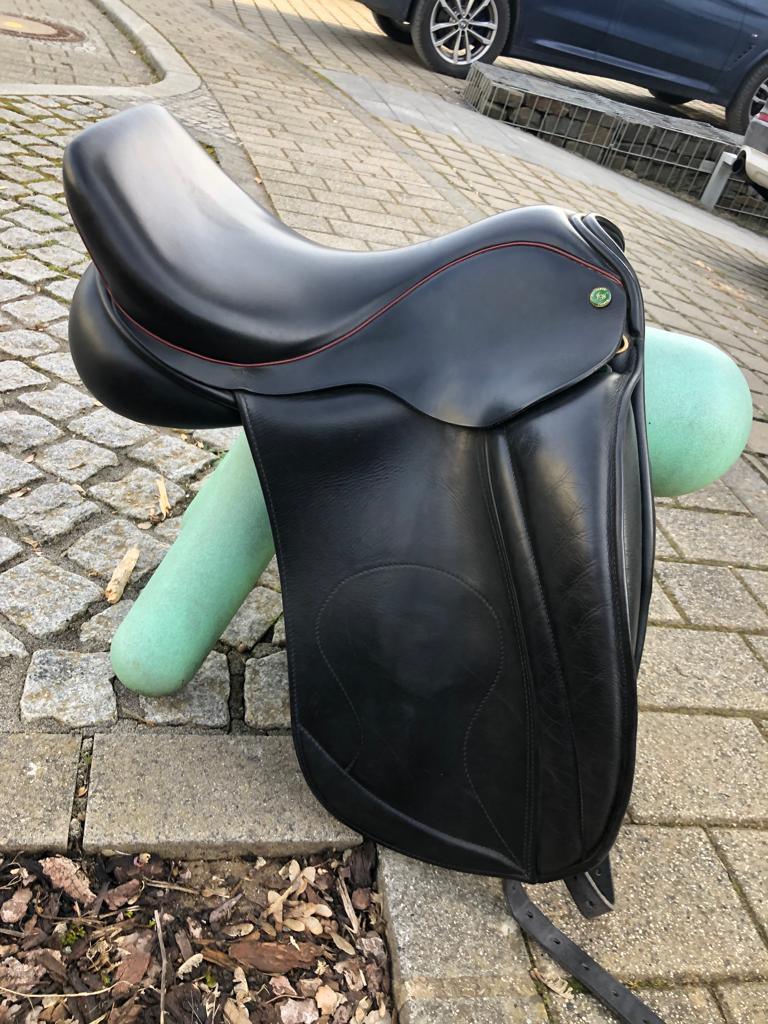 Hulsebos Dynamic 3 17,5" Schwarz Dressursattel